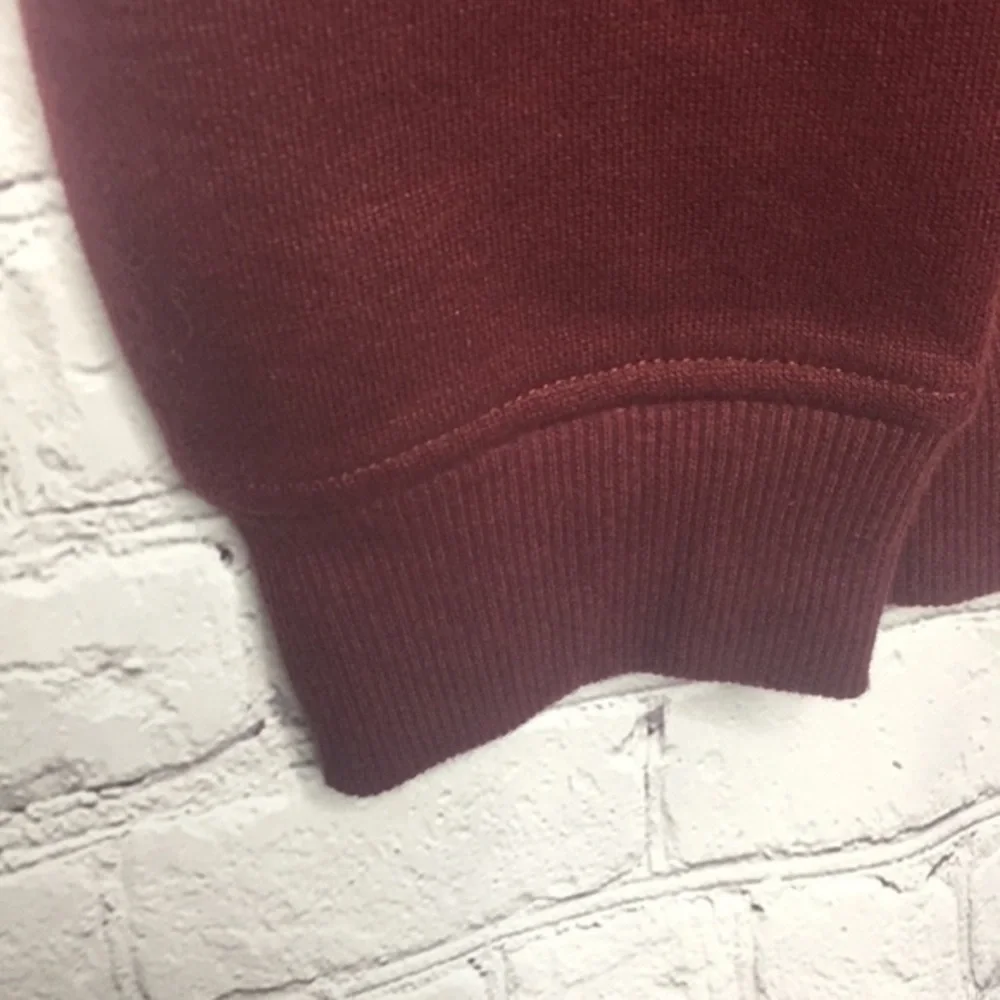 IZOD fleece colorblock crewneck pullover shirt